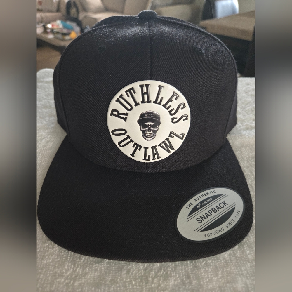 RUTHLESS OUTLAWZ CUSTOMS  FLEX PATCH  CAP.      (6 PANEL  FLAT CAP)